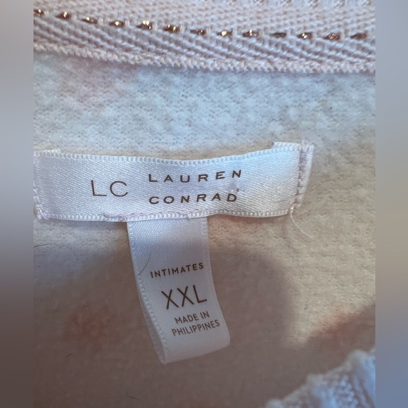 2 Pc Pink🐱Pajama Set with Cat Design & Soft Fabric / Sweatsuit / Loungewear - Picture 8 of 11